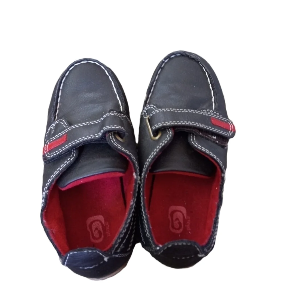 Leather Brown Fat kids Shoes Size 11 in Excellent Used Condition